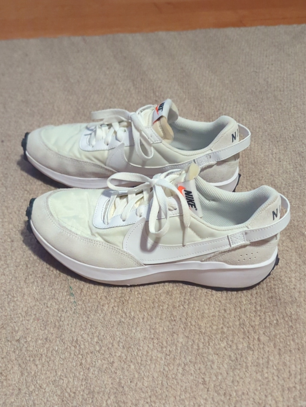 Nike Waffle Debut Women's Athletic Sneakers Size 9.5 Shoes DH9523-100